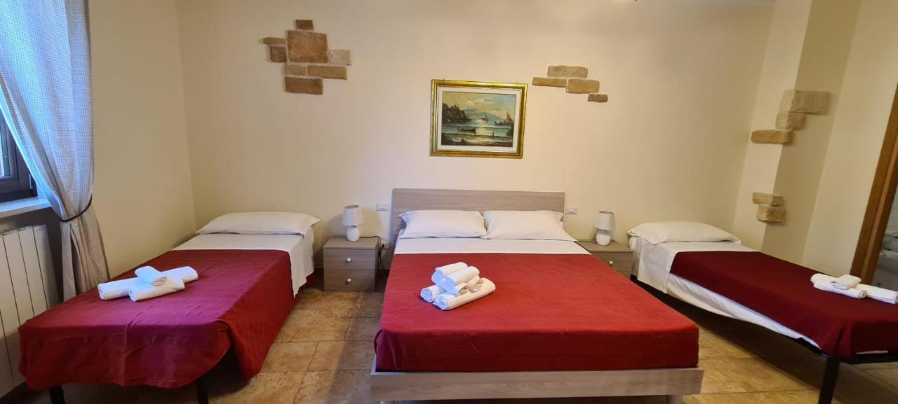 Bed And Breakfast La Terrazza 치스테르니노 외부 사진