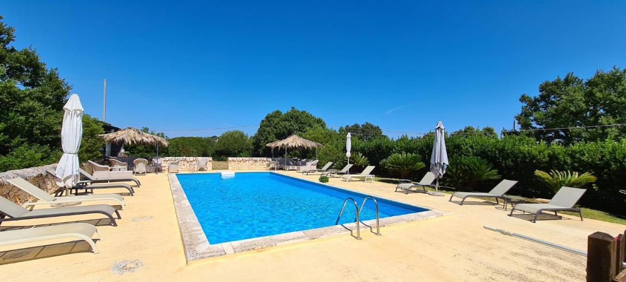 Bed And Breakfast La Terrazza 치스테르니노 외부 사진