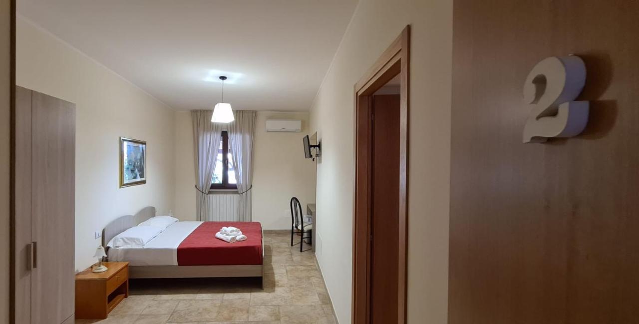 Bed And Breakfast La Terrazza 치스테르니노 외부 사진